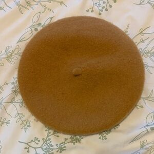Classic Tan Beret (H&M)